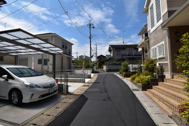 （新築）向日市上植野町北小路53-3　3号地の前面道路含む現地写真|前面道路含む現地写真です