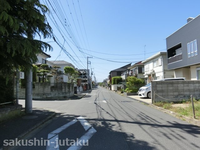 八千代台北１７丁目　売地の前面道路含む現地写真