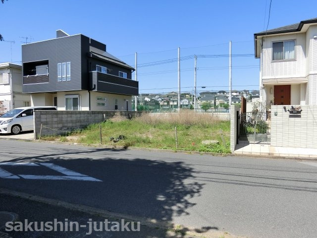 八千代台北１７丁目　売地の前面道路含む現地写真