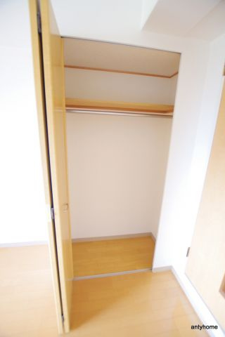 エスリード新梅田　仲介手数料無料の収納