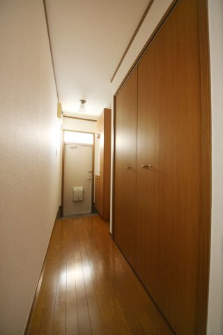 エスポアール・Kの玄関