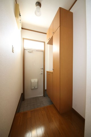 エスポアール・Kの玄関
