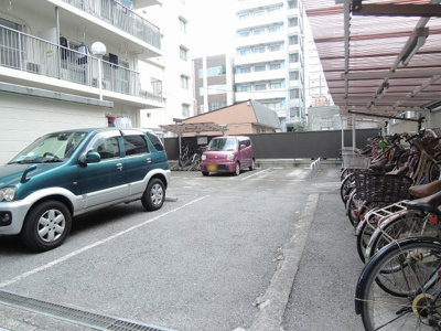 【駐車場】 | 西蒲田ファミリーマンション | 平置き駐車場です。