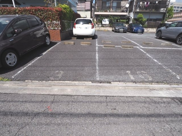 志茂3-9-1駐車場