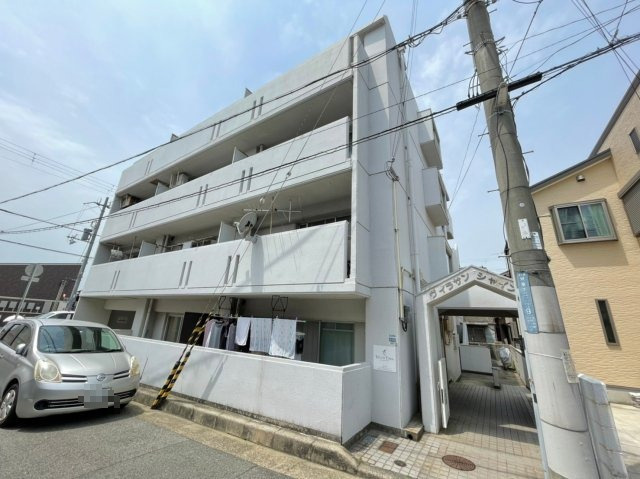 ワイズレジデンス垂水の外観