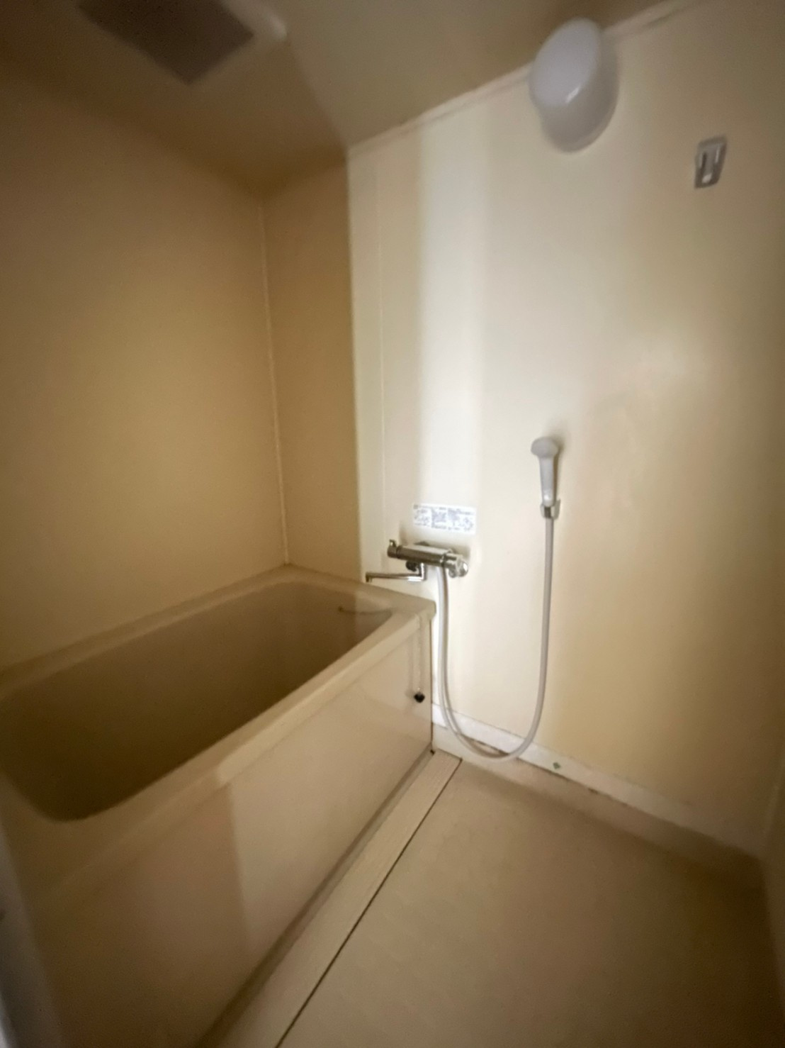 ワイズレジデンス垂水の浴室