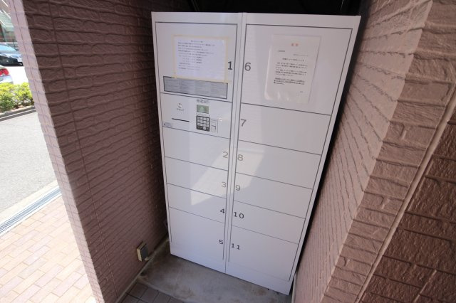 リバーサイド安藤のエントランス