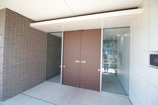 BLESS宮崎台のエントランス