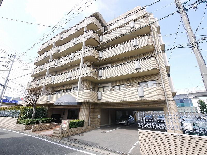 朝日プラザ井尻の外観