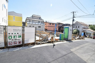 【前面道路含む現地写真】 | 現地見学や資料請求などお気軽にお問合わせ下さい。
周辺環境とあわせて現地ご案内致します。