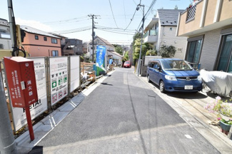【前面道路含む現地写真】 | 現地見学や資料請求などお気軽にお問合わせ下さい。
周辺環境とあわせて現地ご案内致します。