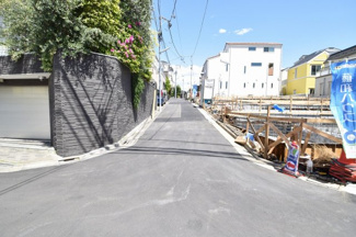 【前面道路含む現地写真】 | 現地見学や資料請求などお気軽にお問合わせ下さい。
周辺環境とあわせて現地ご案内致します。
