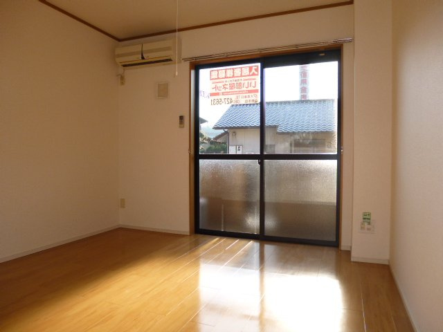 ディリジェントの居間・リビング|洋室