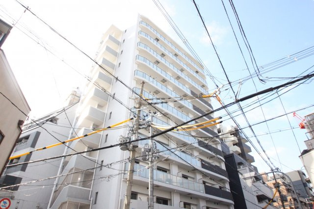 パラゴン布施駅前の外観