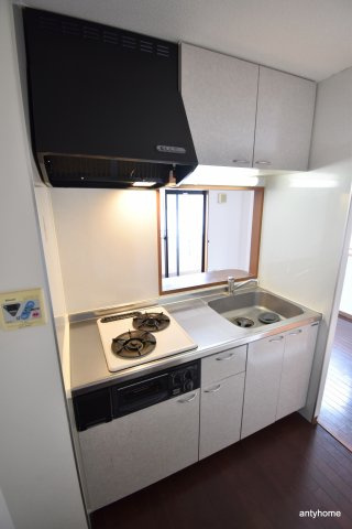 ラトゥール江坂のキッチン