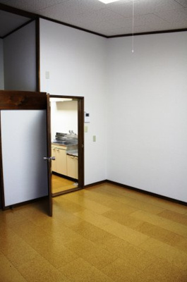 【洋室】 | シャトー原 | 使い勝手のいい洋室です