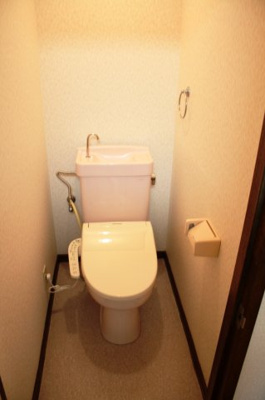 【トイレ】 | シャトー原 | ゆったりとした空間のトイレです