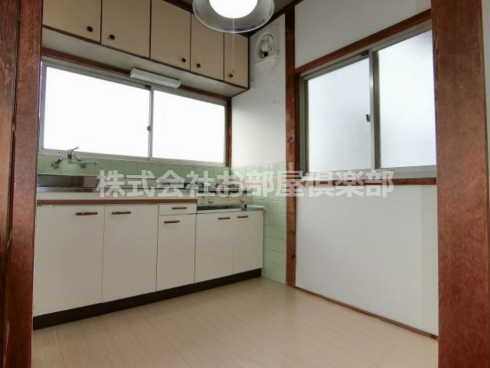 ソラーレ櫛原の居間・リビング|こちらのリビングで趣味の時間をお楽しみください