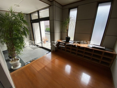 【エントランス】 | 新町店舗C