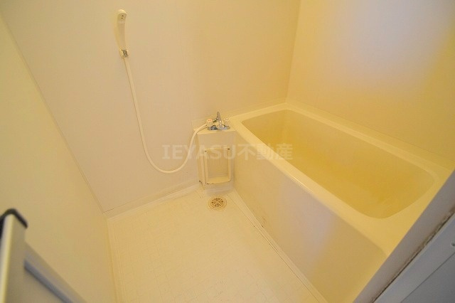 楽々園Nビルの浴室