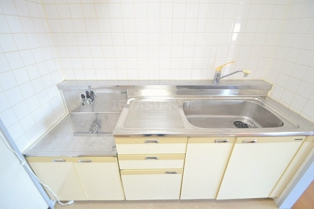 楽々園Nビルのキッチン