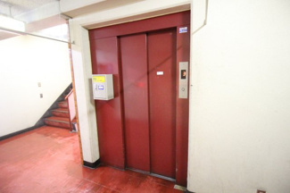 【その他共用部分】 | 日々の生活に欠かせないエレベーターを完備。
