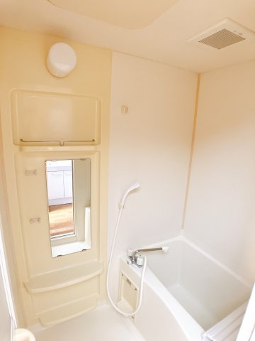 エクセレンス白山の浴室