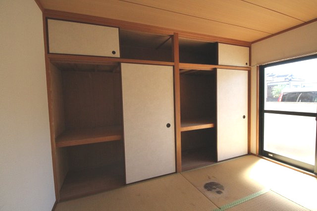 ユーミー弐番館の収納|大きなものも収納できそうです