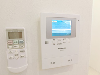 【セキュリティ】 | First Gate KOBE | カラーモニター