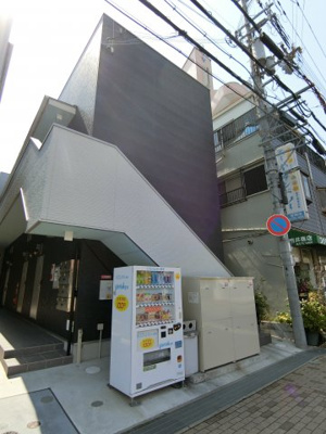 【外観】 | First Gate KOBE | おしゃれな外観です