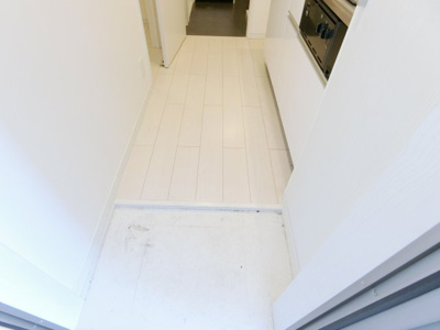 【玄関】 | First Gate KOBE | 落ち着いた玄関です