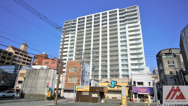ライオンズ六ッ門サンリヤンタワーの外観