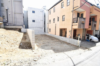 【外観】 | 現地見学や資料請求などお気軽にお問合わせ下さい。
周辺環境とあわせて現地ご案内致します。