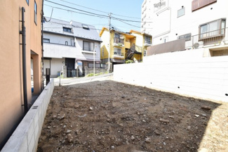 【外観】 | 現地見学や資料請求などお気軽にお問合わせ下さい。
周辺環境とあわせて現地ご案内致します。