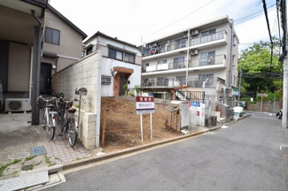 【前面道路含む現地写真】 | 現地見学や資料請求などお気軽にお問合わせ下さい。
周辺環境とあわせて現地ご案内致します。