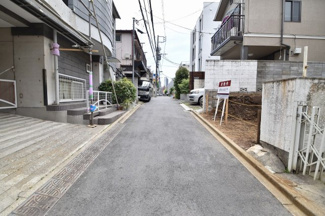 【前面道路含む現地写真】 | 現地見学や資料請求などお気軽にお問合わせ下さい。
周辺環境とあわせて現地ご案内致します。