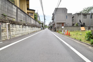 【前面道路含む現地写真】 | 現地見学や資料請求などお気軽にお問合わせ下さい。
周辺環境とあわせて現地ご案内致します。