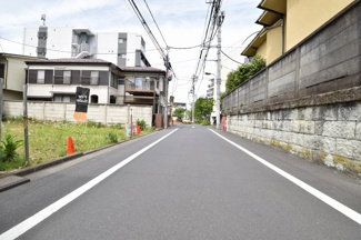 【前面道路含む現地写真】 | 現地見学や資料請求などお気軽にお問合わせ下さい。
周辺環境とあわせて現地ご案内致します。