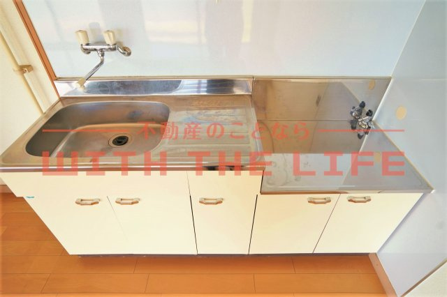 大野ビル【キャッシュバック対象物件】のキッチン|きれいなキッチンです