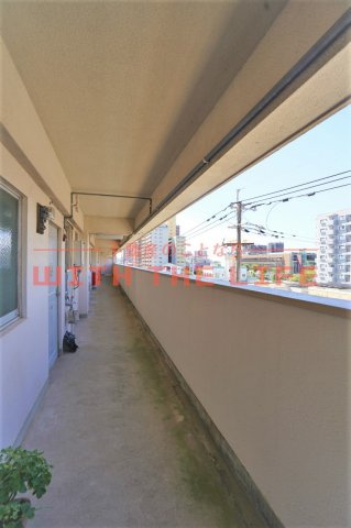 大野ビル【キャッシュバック対象物件】のロビー|ゆとりのあるロビーです