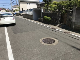 【前面道路含む現地写真】