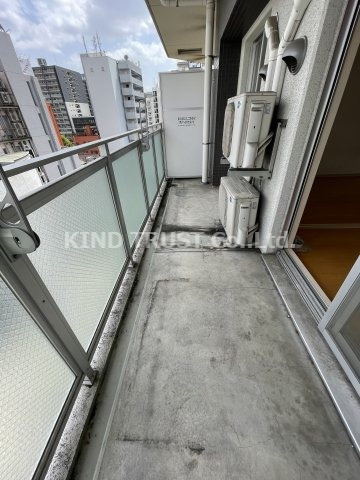 クレグラン北梅田のバルコニー