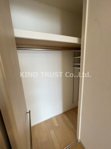 クレグラン北梅田の収納|こまごまとしたものを収納できそうですね