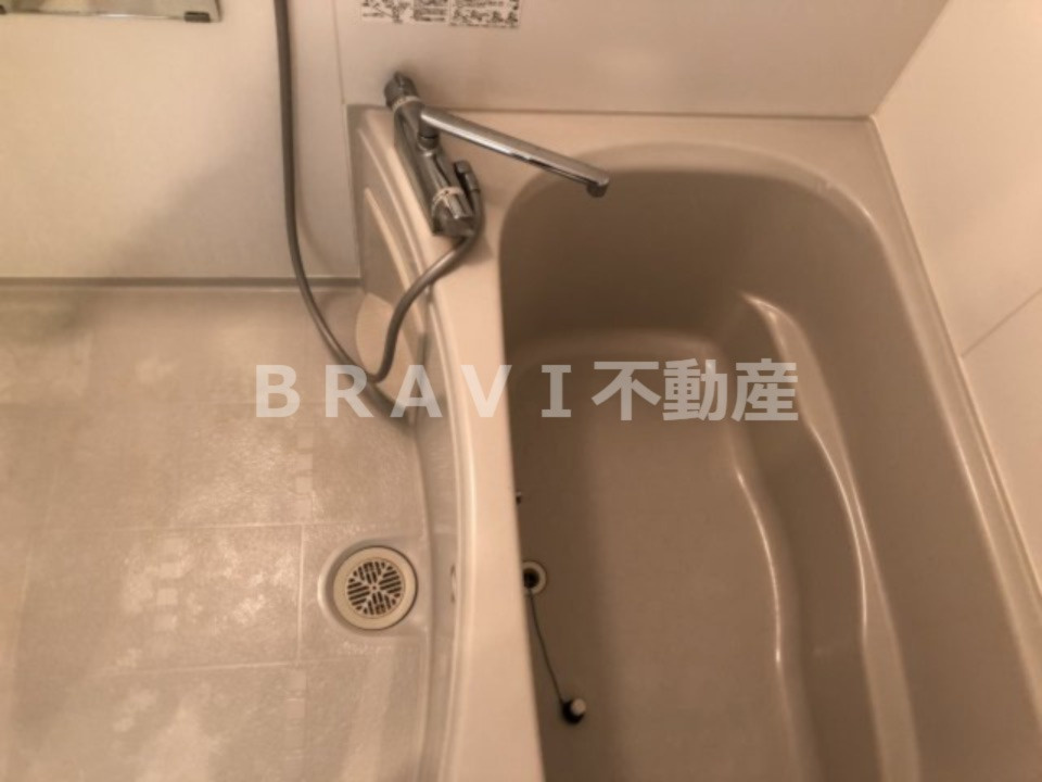 レジディア谷町　BRAVI不動産の浴室|【レジディア谷町】ゆったり過ごせるお風呂です