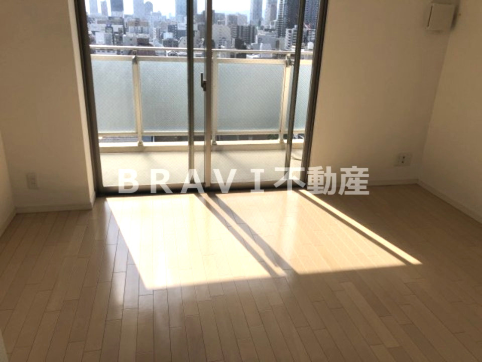 レジディア谷町　BRAVI不動産の居間・リビング|【レジディア谷町】おしゃれなリビングです