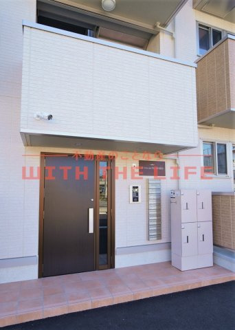 D-roomクレスト国分【キャッシュバック対象】のエントランス|エントランスです