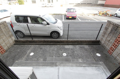 【庭】 | イーストコート | お庭も活用できます