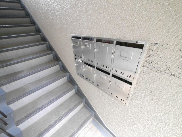 ハイツ西町のエントランス