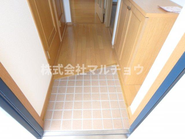 コーポラス・栄の玄関|毎日通る玄関はこちらです