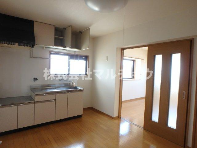 コーポラス・栄のキッチン|お料理しやすいキッチンです